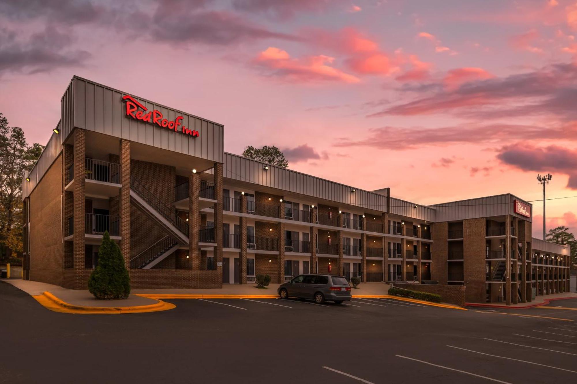Red Roof Inn Raleigh Northeast - Downtown Exterior photo