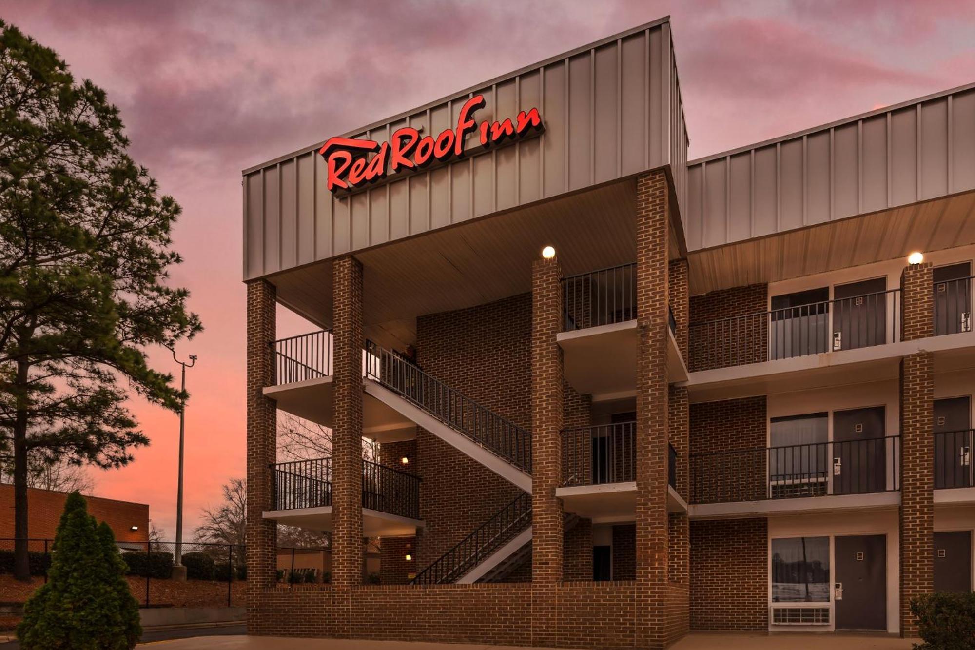 Red Roof Inn Raleigh Northeast - Downtown Exterior photo